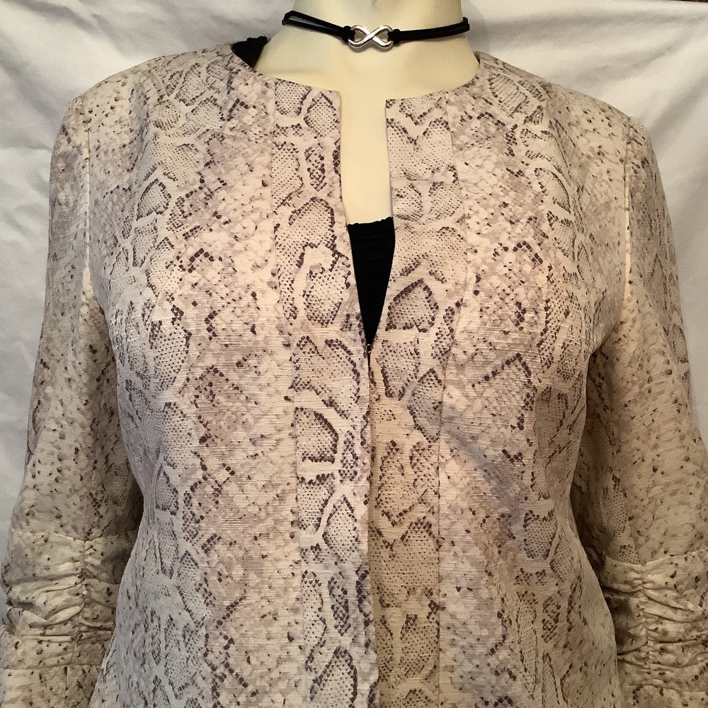 Anthracite Silk Snake skin print jacket 3/4 length sleeves